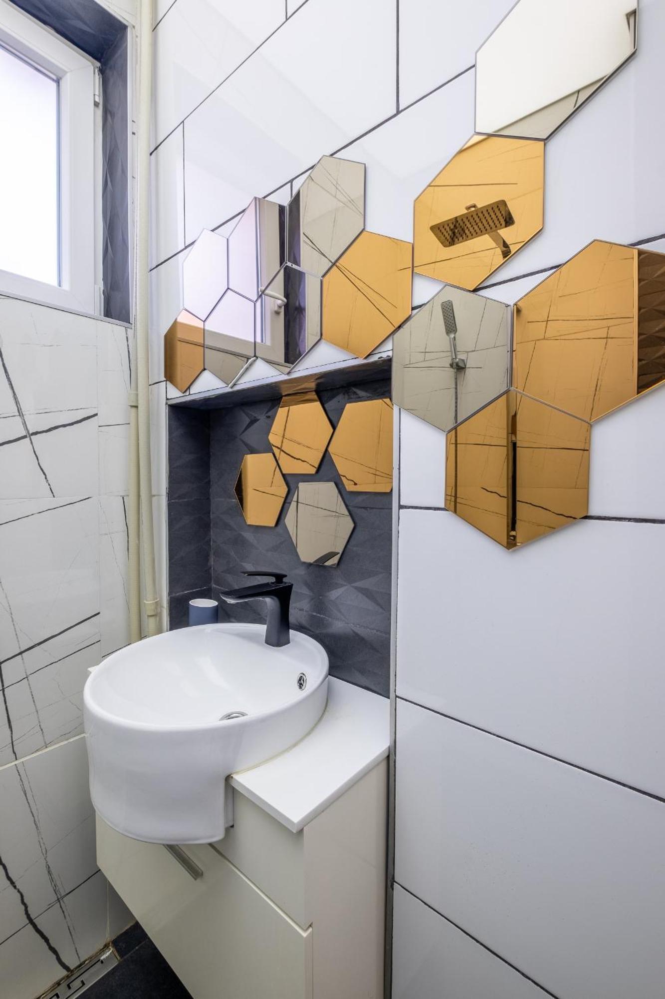 Modern , Spacious 2Br Apartment In Top Center Σόφια Εξωτερικό φωτογραφία